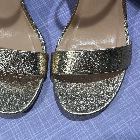 A new day gold heels - Picture 6 of 8